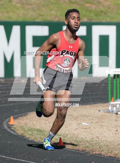 Thumbnail 1 in Queen City Relays photogallery.