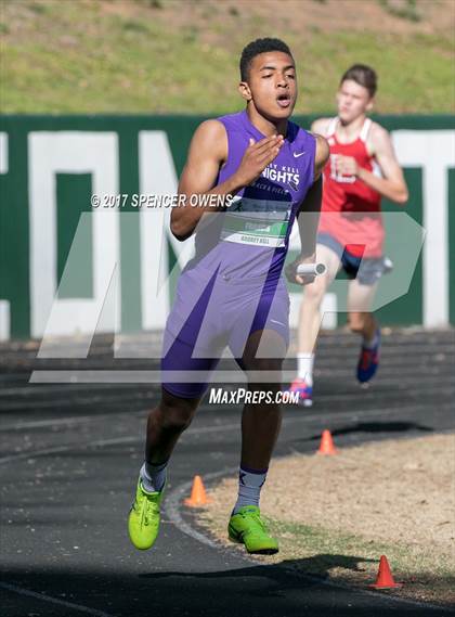 Thumbnail 2 in Queen City Relays photogallery.