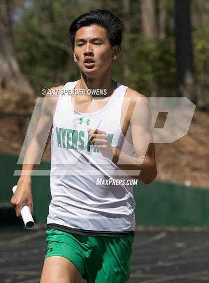 Thumbnail 2 in Queen City Relays photogallery.