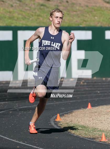 Thumbnail 2 in Queen City Relays photogallery.