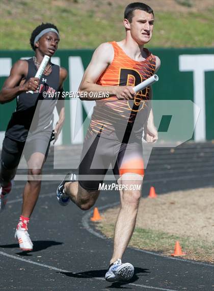 Thumbnail 1 in Queen City Relays photogallery.