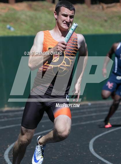 Thumbnail 2 in Queen City Relays photogallery.