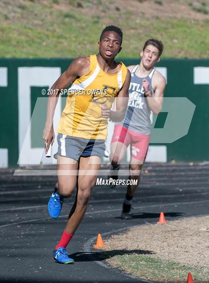 Thumbnail 1 in Queen City Relays photogallery.