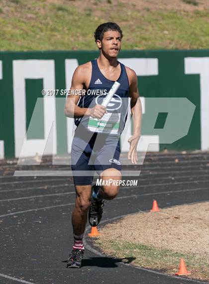 Thumbnail 1 in Queen City Relays photogallery.