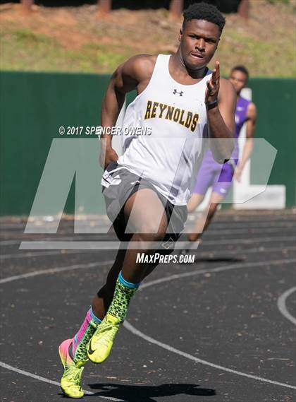 Thumbnail 2 in Queen City Relays photogallery.