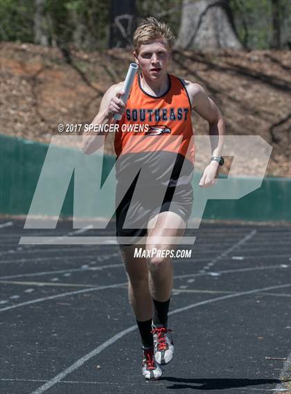 Thumbnail 3 in Queen City Relays photogallery.