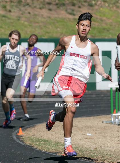 Thumbnail 3 in Queen City Relays photogallery.