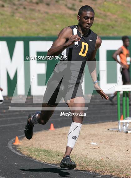 Thumbnail 1 in Queen City Relays photogallery.