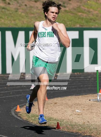 Thumbnail 3 in Queen City Relays photogallery.