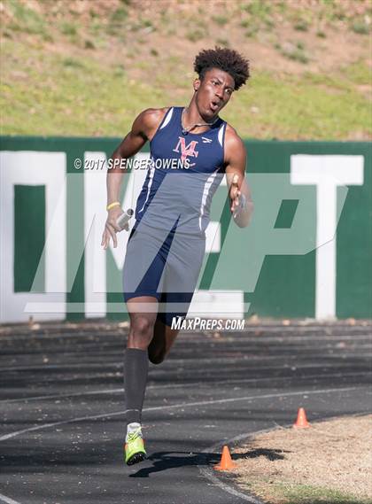 Thumbnail 1 in Queen City Relays photogallery.