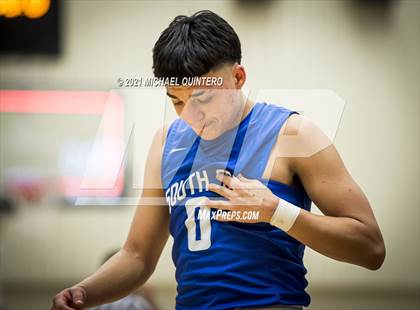 Thumbnail 2 in South San Antonio @ Clark (UIL 6A Bi-District Playoff) photogallery.