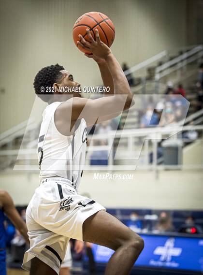 Thumbnail 3 in South San Antonio @ Clark (UIL 6A Bi-District Playoff) photogallery.