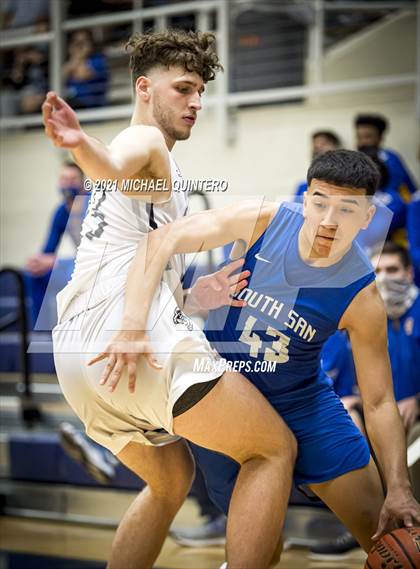 Thumbnail 2 in South San Antonio @ Clark (UIL 6A Bi-District Playoff) photogallery.