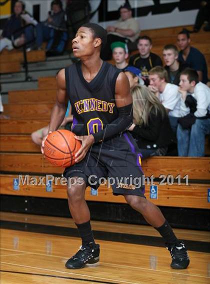 Thumbnail 3 in Kennedy vs. Del Norte (Hornet Classic Tournament) photogallery.