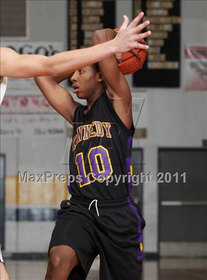 Thumbnail 2 in Kennedy vs. Del Norte (Hornet Classic Tournament) photogallery.