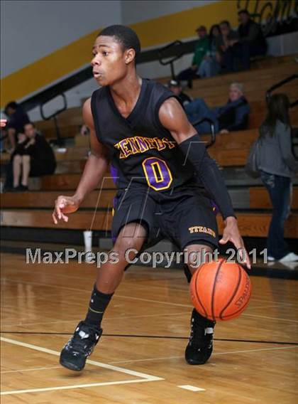 Thumbnail 2 in Kennedy vs. Del Norte (Hornet Classic Tournament) photogallery.