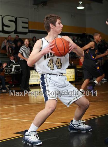 Thumbnail 3 in Kennedy vs. Del Norte (Hornet Classic Tournament) photogallery.