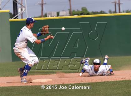 Thumbnail 1 in   MacArthur [Douglas] vs New Braunfels (UIL 6A Bi-District Playoff) photogallery.
