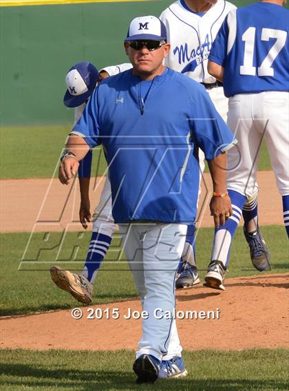 Thumbnail 2 in   MacArthur [Douglas] vs New Braunfels (UIL 6A Bi-District Playoff) photogallery.