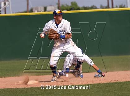 Thumbnail 2 in   MacArthur [Douglas] vs New Braunfels (UIL 6A Bi-District Playoff) photogallery.