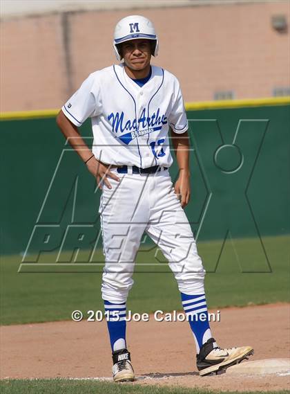 Thumbnail 1 in   MacArthur [Douglas] vs New Braunfels (UIL 6A Bi-District Playoff) photogallery.
