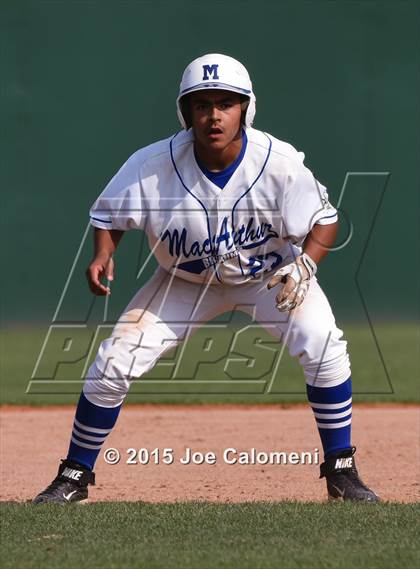 Thumbnail 3 in   MacArthur [Douglas] vs New Braunfels (UIL 6A Bi-District Playoff) photogallery.