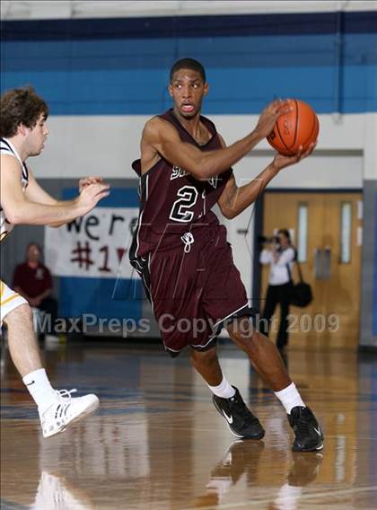 Thumbnail 3 in Highland Park vs. Sherman (Texas 4A Region 2 Quarterfinal) photogallery.