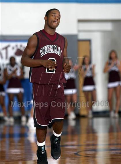 Thumbnail 2 in Highland Park vs. Sherman (Texas 4A Region 2 Quarterfinal) photogallery.
