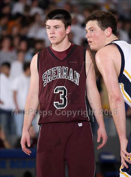 Thumbnail 1 in Highland Park vs. Sherman (Texas 4A Region 2 Quarterfinal) photogallery.