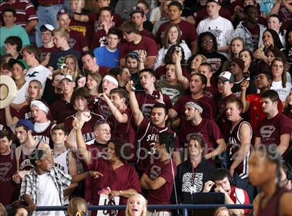 Thumbnail 2 in Highland Park vs. Sherman (Texas 4A Region 2 Quarterfinal) photogallery.