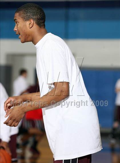 Thumbnail 2 in Highland Park vs. Sherman (Texas 4A Region 2 Quarterfinal) photogallery.