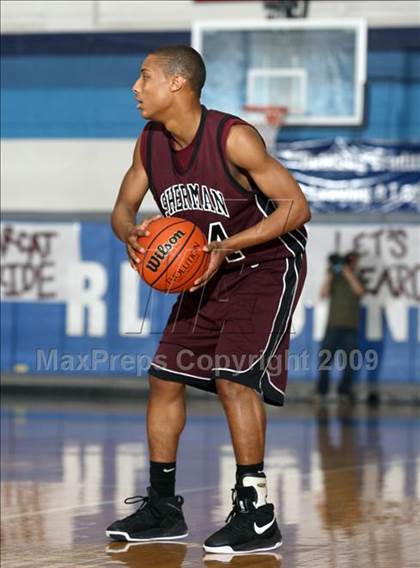 Thumbnail 1 in Highland Park vs. Sherman (Texas 4A Region 2 Quarterfinal) photogallery.