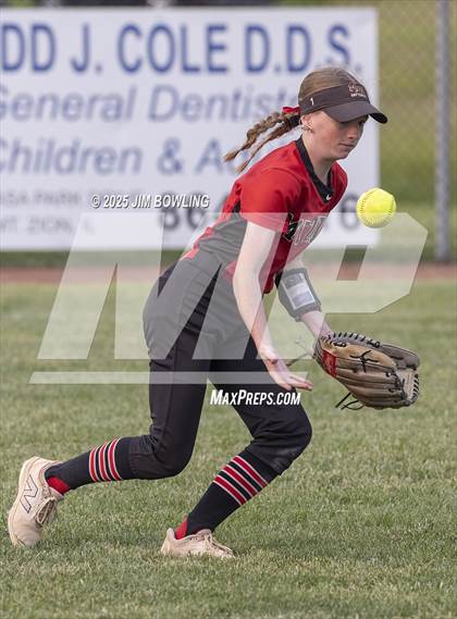 Thumbnail 2 in Charleston @ Mt. Zion (IHSA 3A Regional Final) photogallery.