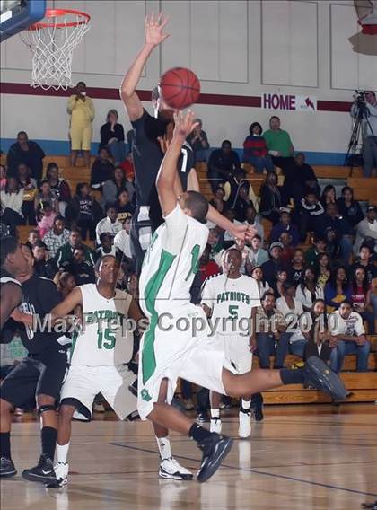 Thumbnail 3 in Montbello vs. Washington photogallery.