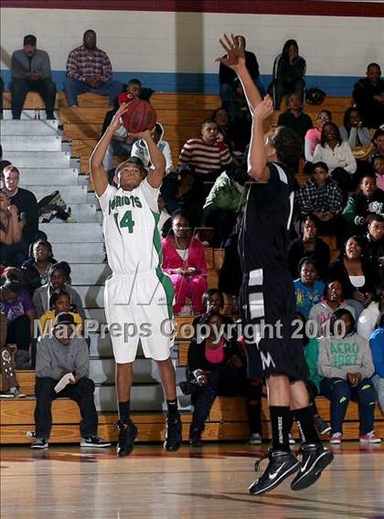 Thumbnail 3 in Montbello vs. Washington photogallery.