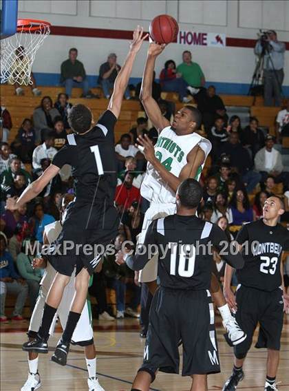 Thumbnail 2 in Montbello vs. Washington photogallery.