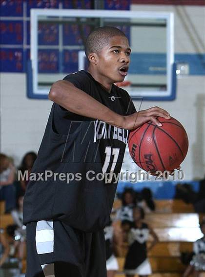 Thumbnail 2 in Montbello vs. Washington photogallery.