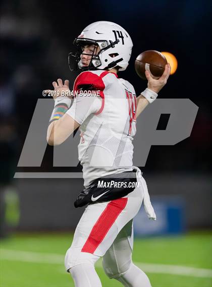 Thumbnail 3 in Steilacoom v. Tumwater (WIAA 2A Final) photogallery.