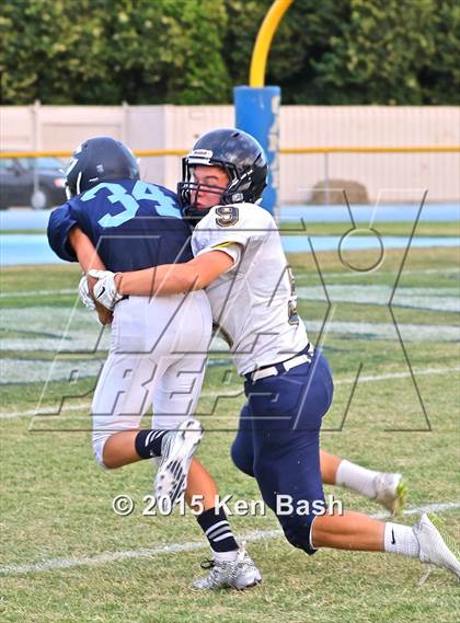 Thumbnail 3 in Camarillo vs. Arroyo Grande photogallery.