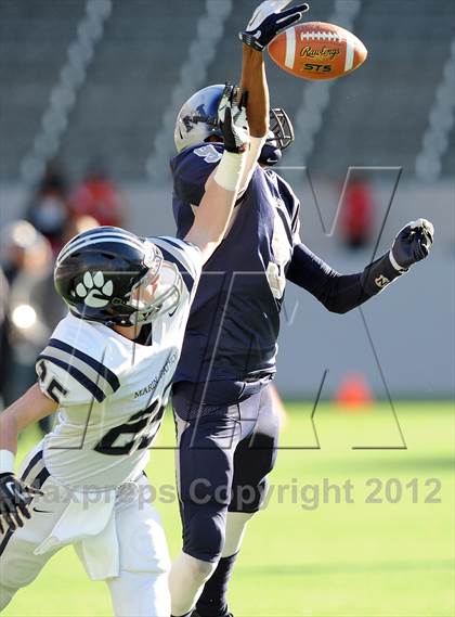 Thumbnail 1 in Marin Catholic vs. Madison (CIF State D3 Final) photogallery.