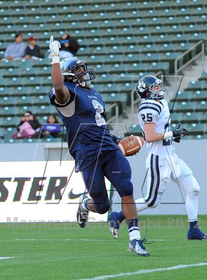 Thumbnail 2 in Marin Catholic vs. Madison (CIF State D3 Final) photogallery.