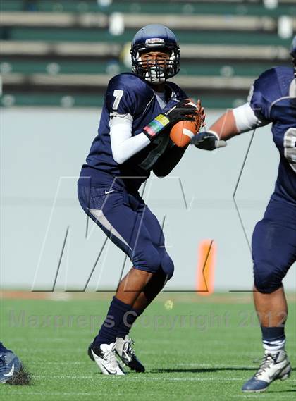Thumbnail 1 in Marin Catholic vs. Madison (CIF State D3 Final) photogallery.