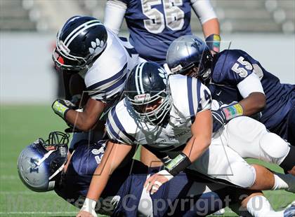 Thumbnail 2 in Marin Catholic vs. Madison (CIF State D3 Final) photogallery.
