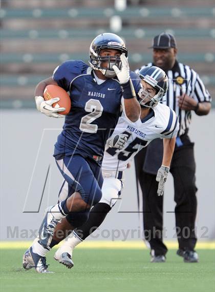 Thumbnail 3 in Marin Catholic vs. Madison (CIF State D3 Final) photogallery.