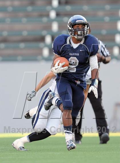 Thumbnail 1 in Marin Catholic vs. Madison (CIF State D3 Final) photogallery.