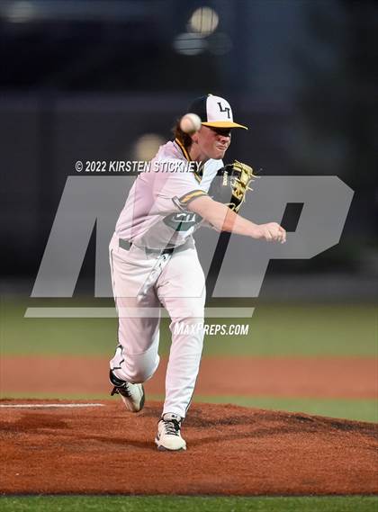 Thumbnail 3 in Lindblom @ Lane Tech photogallery.