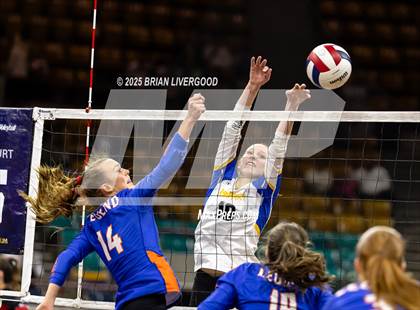 Thumbnail 2 in Legend vs. Rampart (CHSAA 5A Round 2) photogallery.