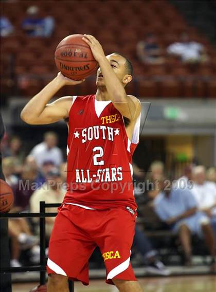 Thumbnail 1 in 2009 THCA All-Star Basketball Game photogallery.