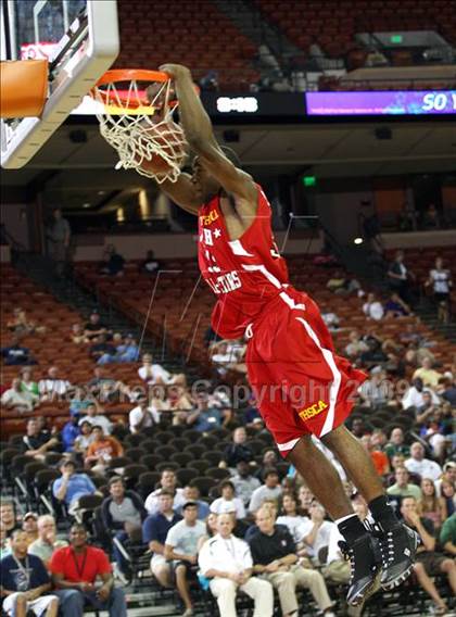 Thumbnail 3 in 2009 THCA All-Star Basketball Game photogallery.