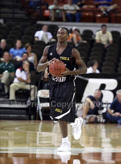 Thumbnail 3 in 2009 THCA All-Star Basketball Game photogallery.